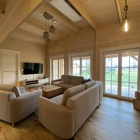Elmo Modern Retreat בית נופש *